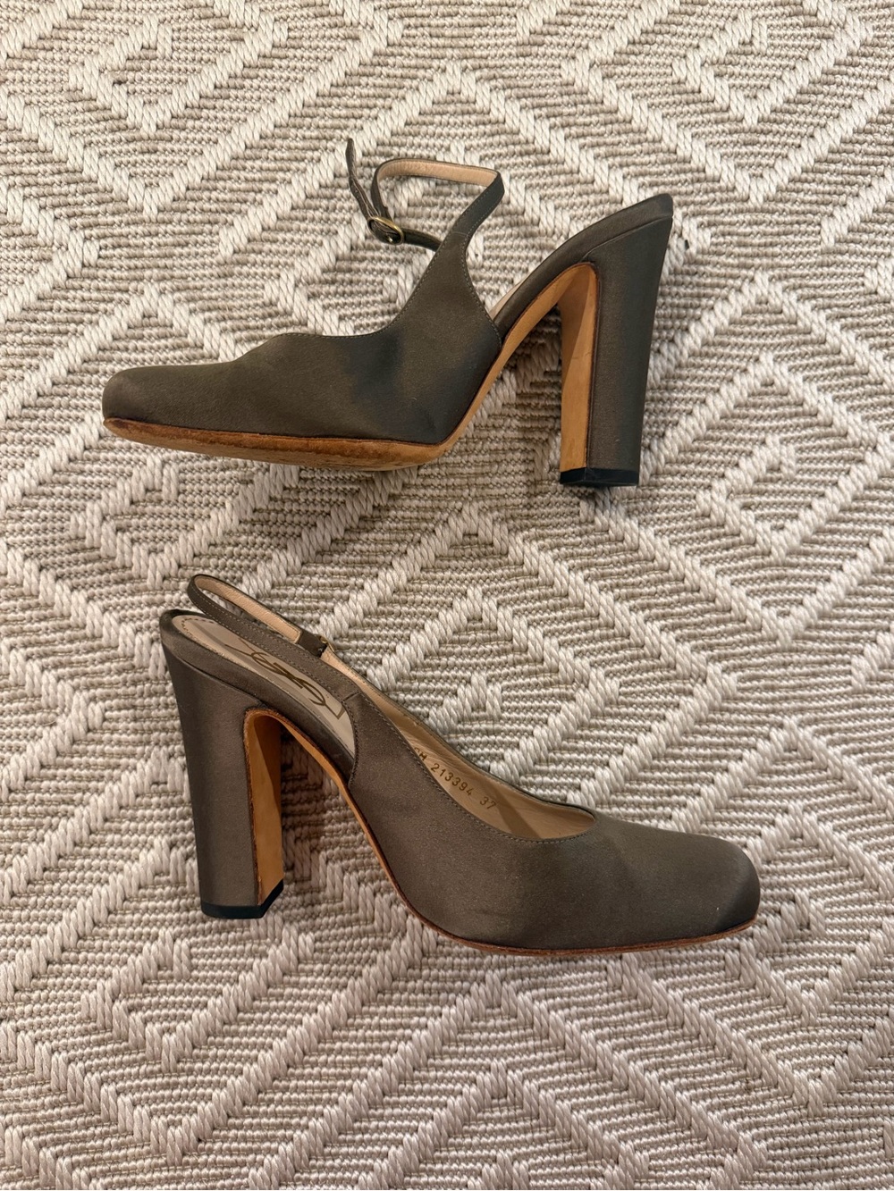 Yves Saint Laurent Olive Slingback Square Toe Pumps - Picture 4 of 7